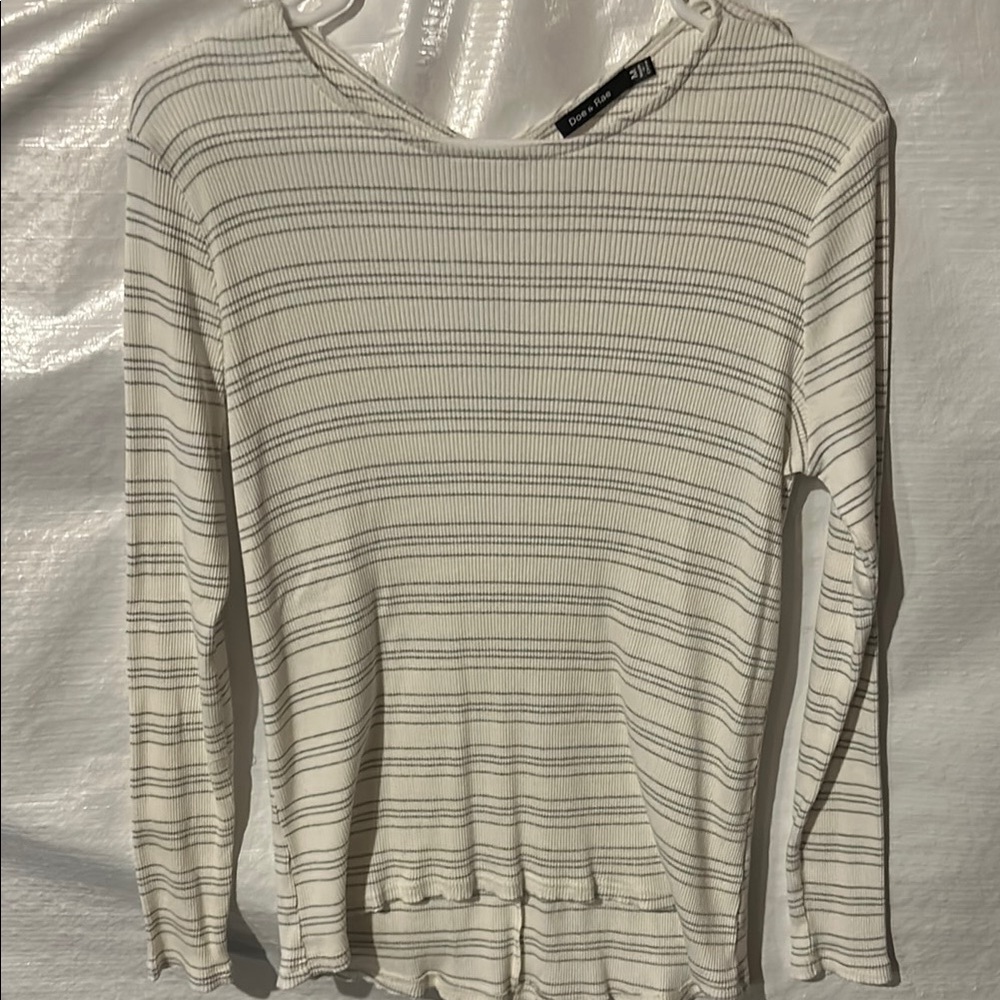 Doe & Rae White Ribbed Shirt with Gray Stripes